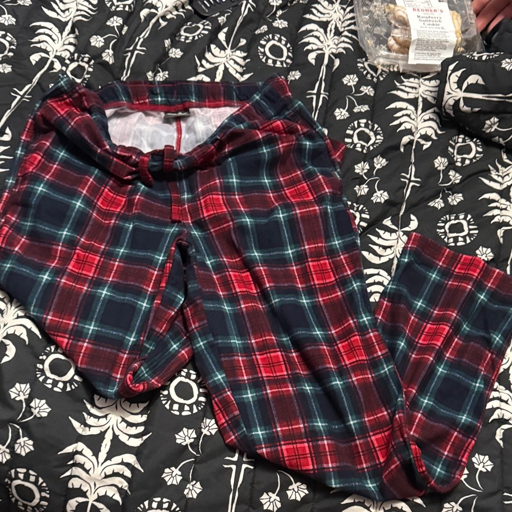 Eddie Bauer Red and Green Plaid Sleepwear